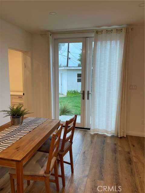 6529 Aura Avenue, Reseda CA: https://media.crmls.org/medias/12ccd3cc-eab6-4b41-963c-94f84a9badb0.jpg