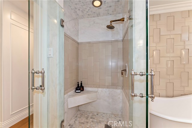 302 W Carter Avenue, Sierra Madre CA: https://media.crmls.org/medias/12cd55ab-2e2c-4e16-9aba-526b19fda2ef.jpg