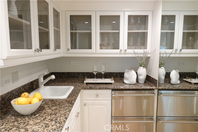 11974 Mayfield Avenue, Los Angeles CA: https://media.crmls.org/medias/12cd7680-1711-4a92-883d-e43bc1b1daf8.jpg