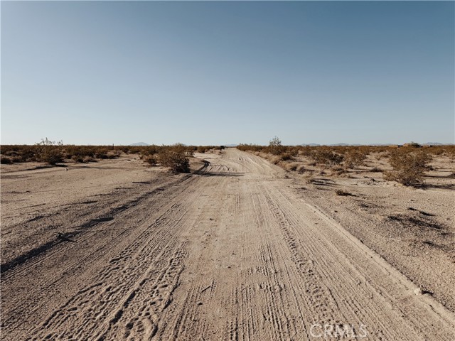 1853 Winfield Road, Joshua Tree CA: https://media.crmls.org/medias/12ce6582-2a29-414f-8dd3-b23b16ff89ff.jpg