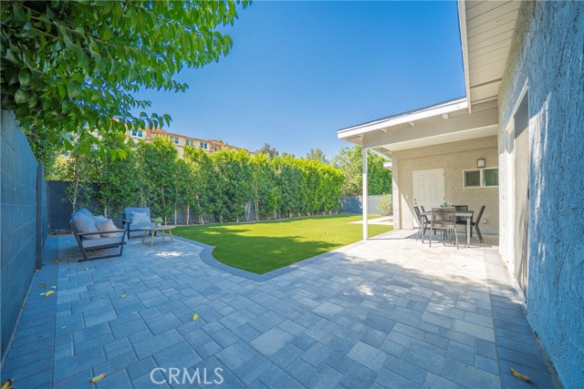 Detail Gallery Image 42 of 57 For 22046 Kinzie St, Chatsworth,  CA 91311 - 3 Beds | 3 Baths