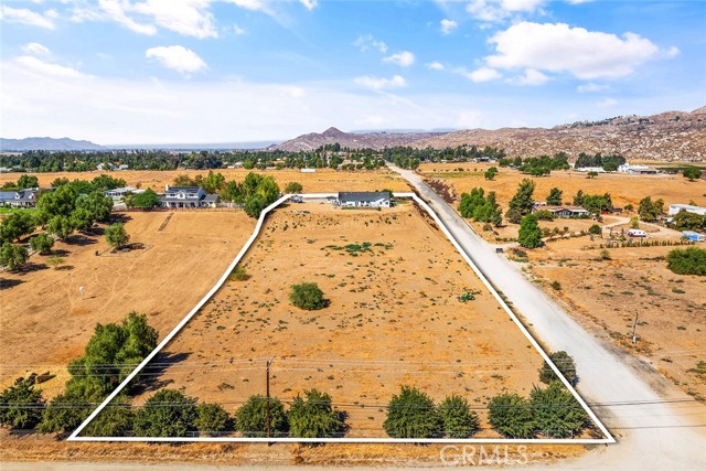 Detail Gallery Image 3 of 59 For 30981 Charlene Way, Hemet,  CA 92544 - 4 Beds | 2/1 Baths