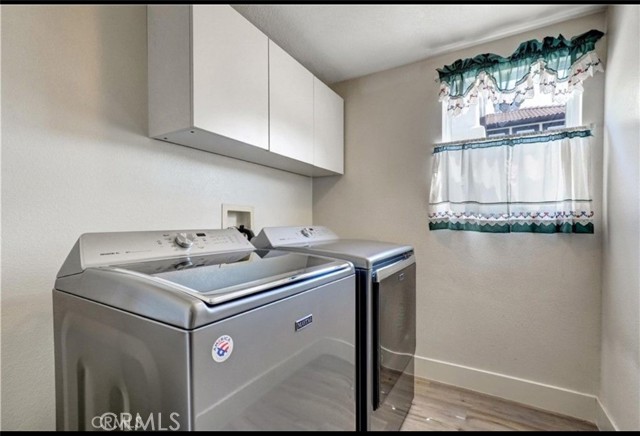 Detail Gallery Image 23 of 28 For 575 Rembrandt, Corona,  CA 92882 - 4 Beds | 3 Baths