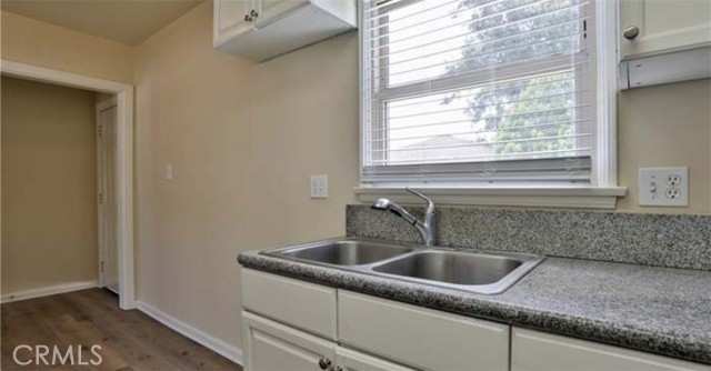 Detail Gallery Image 11 of 15 For 17923 Dorsey Way, Fontana,  CA 92335 - 3 Beds | 1 Baths