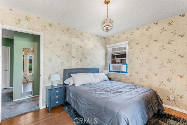 Detail Gallery Image 14 of 28 For 19612 Schoolcraft, Reseda,  CA 91335 - 3 Beds | 1 Baths