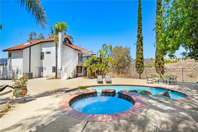 Detail Gallery Image 33 of 53 For 17295 Ridge Canyon Dr, Riverside,  CA 92506 - 4 Beds | 2/1 Baths