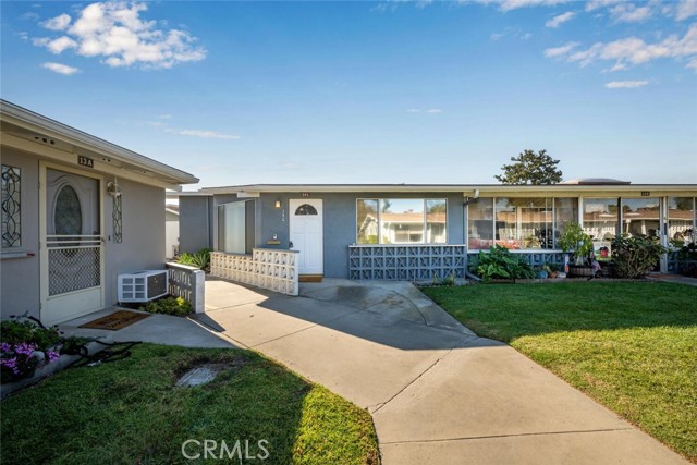 Detail Gallery Image 1 of 30 For 13701 Annandale Dr 14l,  Seal Beach,  CA 90740 - 2 Beds | 1 Baths