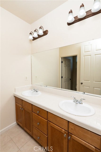 Detail Gallery Image 59 of 68 For 8185 Lakeshore Dr, Chowchilla,  CA 93610 - 5 Beds | 4 Baths