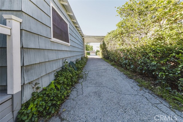 1324 S 1st Avenue, Arcadia CA: https://media.crmls.org/medias/12d52d8f-7e2a-4185-9475-ee10e76618aa.jpg