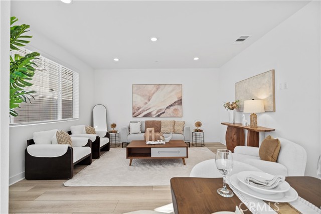 4253 S Heather Privado, Ontario CA: https://media.crmls.org/medias/12d5a0d6-7d97-4dc8-b895-ab86aeeb696e.jpg