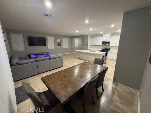 Detail Gallery Image 8 of 18 For 79753 Bolton Dr, Indio,  CA 92203 - 5 Beds | 3/1 Baths