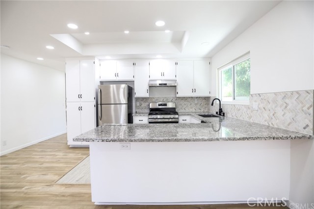 402 W Avenida De Las Flores photo 7