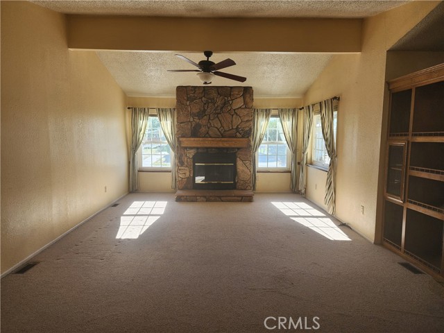 Detail Gallery Image 16 of 30 For 45465 25th St #176,  Lancaster,  CA 93535 - 3 Beds | 2 Baths