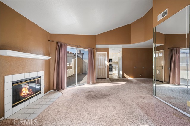 Detail Gallery Image 17 of 55 For 3605 E Anaheim #407,  Long Beach,  CA 90804 - 3 Beds | 2 Baths