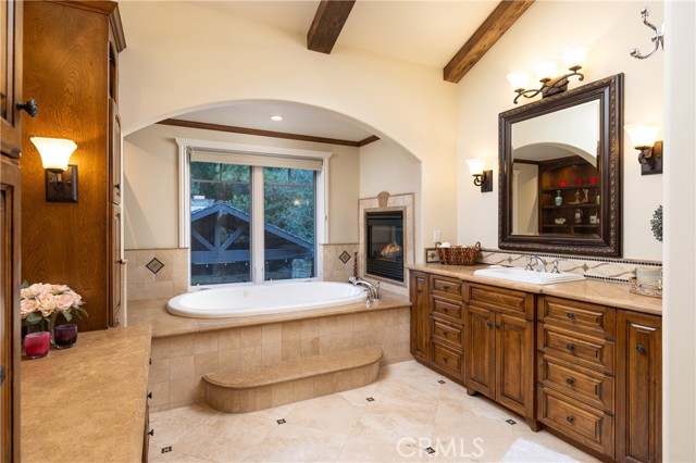 Detail Gallery Image 18 of 36 For 25862 Pecos Rd, Laguna Hills,  CA 92653 - 5 Beds | 4/1 Baths