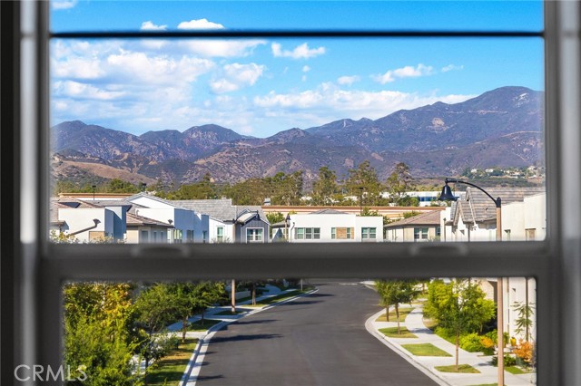 131 Bear Leaf Drive, Lake Forest CA: https://media.crmls.org/medias/12da8fde-0fe0-4838-9825-486a67b3b353.jpg