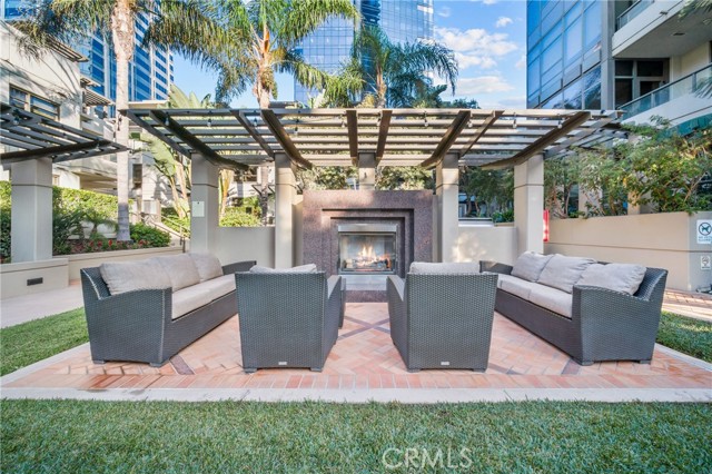 700 E Street, San Diego, California 92101, 1 Bedroom Bedrooms, ,2 BathroomsBathrooms,Residential,For Sale,E Street,OC24112082