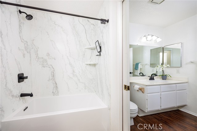 25644 Mont Pointe, Lake Forest CA: https://media.crmls.org/medias/12dbbcf4-43a2-435c-b90a-a5dcb1dd5165.jpg