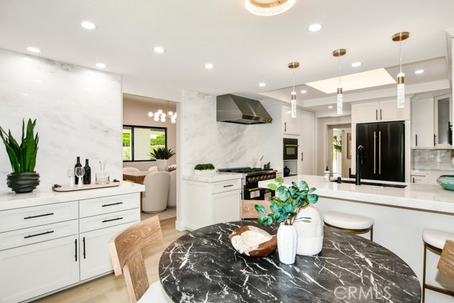 Detail Gallery Image 26 of 41 For 10 White Water Dr, Corona Del Mar,  CA 92625 - 2 Beds | 2 Baths