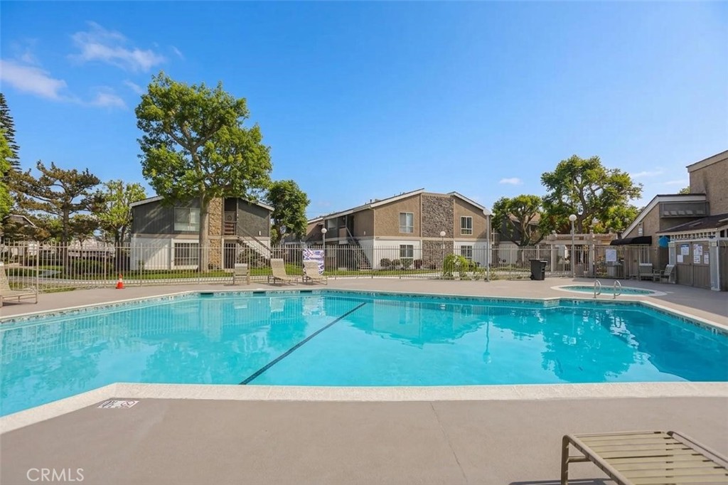 https://media.crmls.org/medias/12dcca30-5214-4742-bd27-e82b0628db44.jpg?preset=X-Large