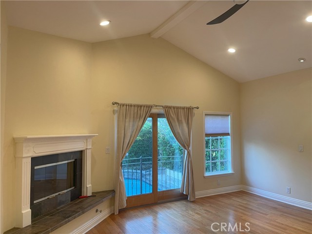 Detail Gallery Image 8 of 20 For 14320 Hortense St, Sherman Oaks,  CA 91423 - 3 Beds | 2 Baths