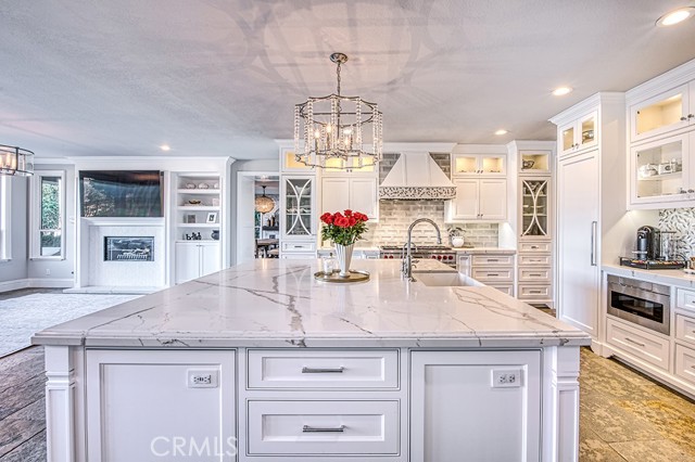 Detail Gallery Image 11 of 52 For 16 Golden Poppy, Coto de Caza,  CA 92679 - 5 Beds | 5/1 Baths