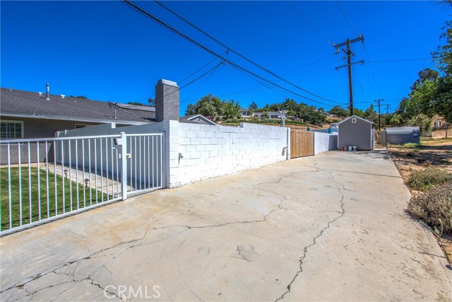 31607 Florida Street, Redlands CA: https://media.crmls.org/medias/12de4563-aac4-4079-b313-bfb08779985a.jpg