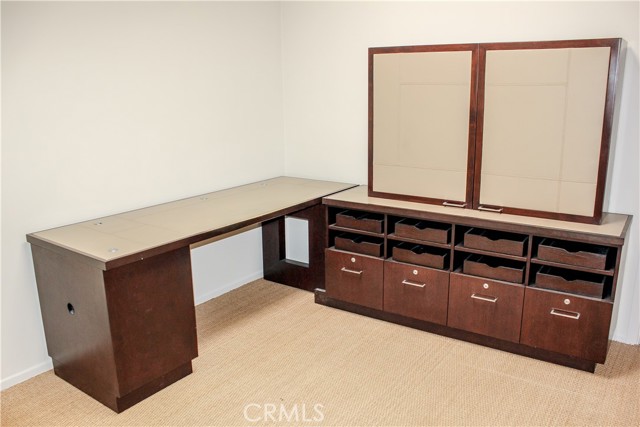 2412 Canyon Oak Drive, Los Angeles CA: https://media.crmls.org/medias/12df1c3d-5802-4aec-b11c-78a4574e383b.jpg