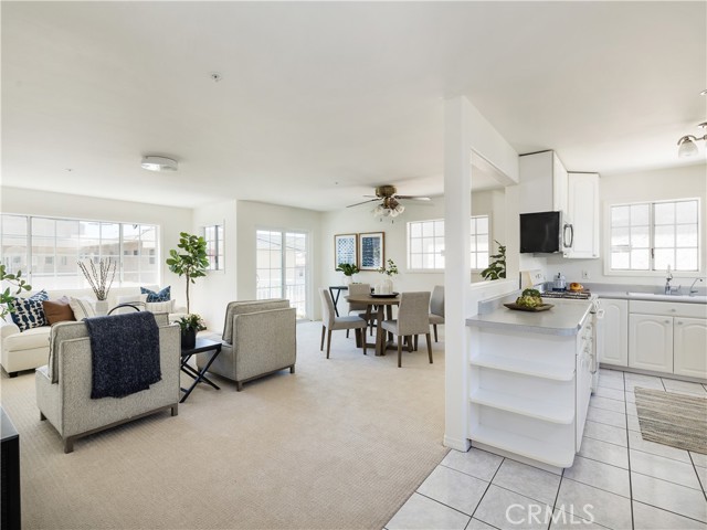 Detail Gallery Image 25 of 57 For 526 Avenue a, Redondo Beach,  CA 90277 - 7 Beds | 5 Baths