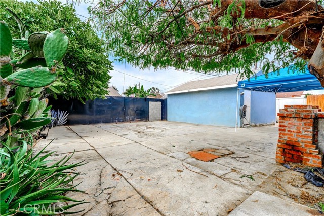 13018 Rosecrans Avenue, Norwalk CA: https://media.crmls.org/medias/12df8b6e-f22c-41c1-adaa-2d4905ca7fde.jpg