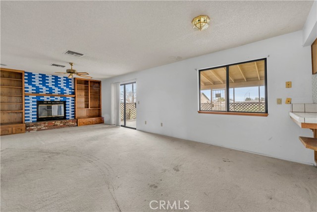 Detail Gallery Image 7 of 20 For 9848 Karen Ave, California City,  CA 93505 - 3 Beds | 2/1 Baths