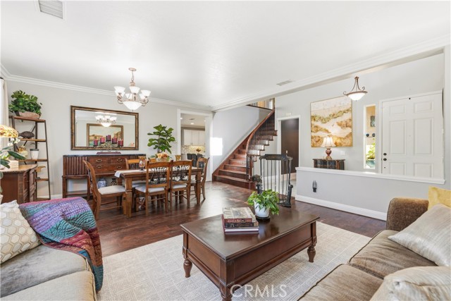 Detail Gallery Image 6 of 49 For 22029 Superior Ct, Saugus,  CA 91390 - 4 Beds | 2/1 Baths