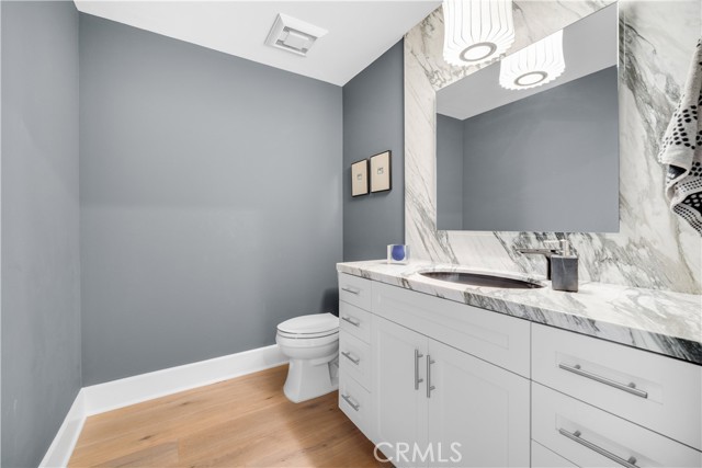 Detail Gallery Image 9 of 35 For 23500 Park Sorrento #D21,  Calabasas,  CA 91302 - 2 Beds | 3 Baths