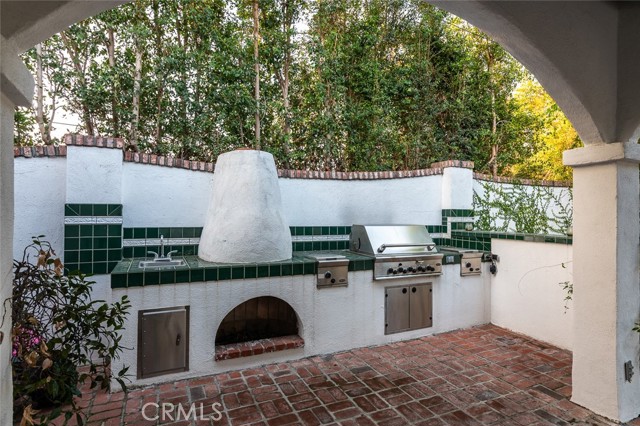 Detail Gallery Image 38 of 47 For 1731 W Kenneth Rd, Glendale,  CA 91201 - 3 Beds | 2 Baths