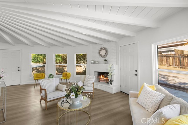 Detail Gallery Image 6 of 19 For 33467 Washington Dr, Yucaipa,  CA 92399 - 3 Beds | 2/1 Baths