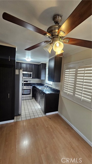 18149 Sundowner Way, Canyon Country CA: https://media.crmls.org/medias/12e2a6ec-c7b4-475e-9ef6-899e06439b5a.jpg
