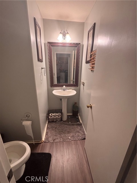 Detail Gallery Image 8 of 31 For 3652 Ash St, Lake Elsinore,  CA 92530 - 3 Beds | 2/1 Baths