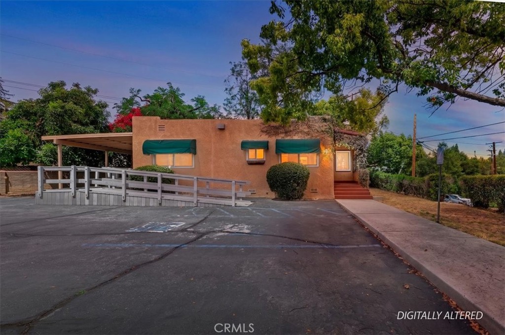 521 W Citrus