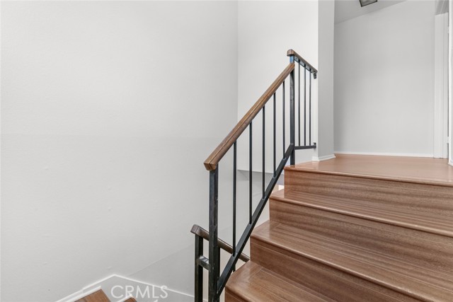 Detail Gallery Image 36 of 66 For 1321 Greenbriar, Glendale,  CA 91207 - 4 Beds | 3/1 Baths