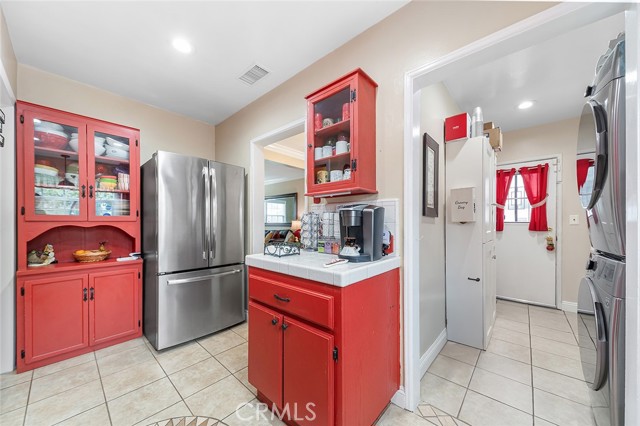 4303 E De Ora Way, Long Beach CA: https://media.crmls.org/medias/12e4d73f-8045-438a-9f37-1f900ff35945.jpg