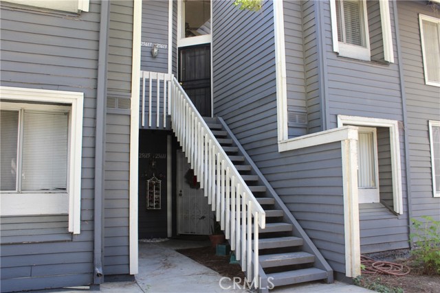 Detail Gallery Image 2 of 21 For 25613 Pine Creek, Wilmington,  CA 90744 - 2 Beds | 1 Baths