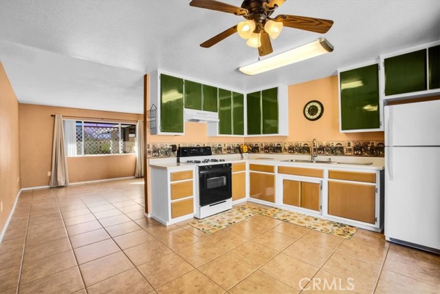 Detail Gallery Image 12 of 41 For 6583 Mariposa Ave, Twentynine Palms,  CA 92277 - 2 Beds | 2 Baths