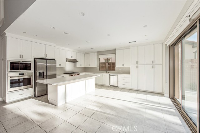 Detail Gallery Image 6 of 29 For 201 Evaroad, Irvine,  CA 92602 - 4 Beds | 3 Baths