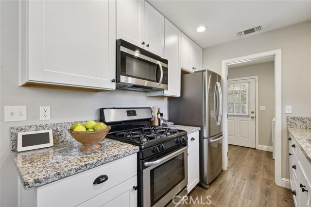 Detail Gallery Image 12 of 26 For 707 Chestnut St, Yuba City,  CA 95991 - 2 Beds | 1 Baths