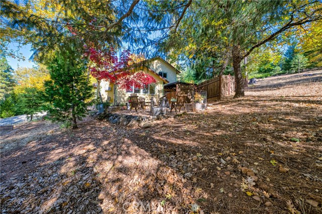 14274 Regina Way, Cobb CA: https://media.crmls.org/medias/12e76496-d1fe-4fd0-9d43-da605d6f82a3.jpg