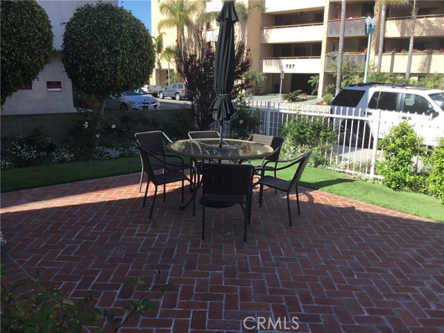 726 Esplanade, Redondo Beach, California 90277, ,Residential Income,Sold,Esplanade,SB21046723