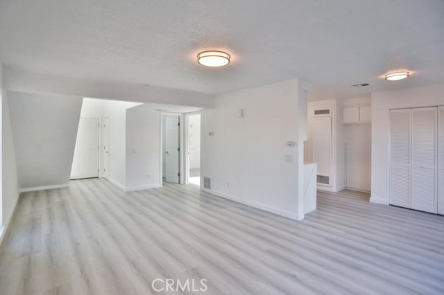 7945 Pinehurst dr, San Bernardino CA: https://media.crmls.org/medias/12e8cdb7-82f6-4f1e-a16e-1ff7f2b17ffa.jpg