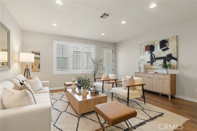 Detail Gallery Image 8 of 31 For 12913 Mission #108,  Hawthorne,  CA 90250 - 2 Beds | 2/1 Baths