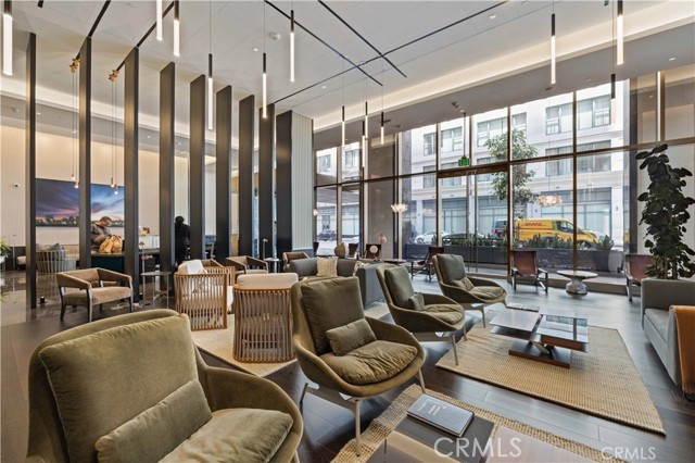 400 S Broadway, Los Angeles CA: https://media.crmls.org/medias/12ea35a7-2904-4a8d-a1cb-8c2512e8ebe6.jpg