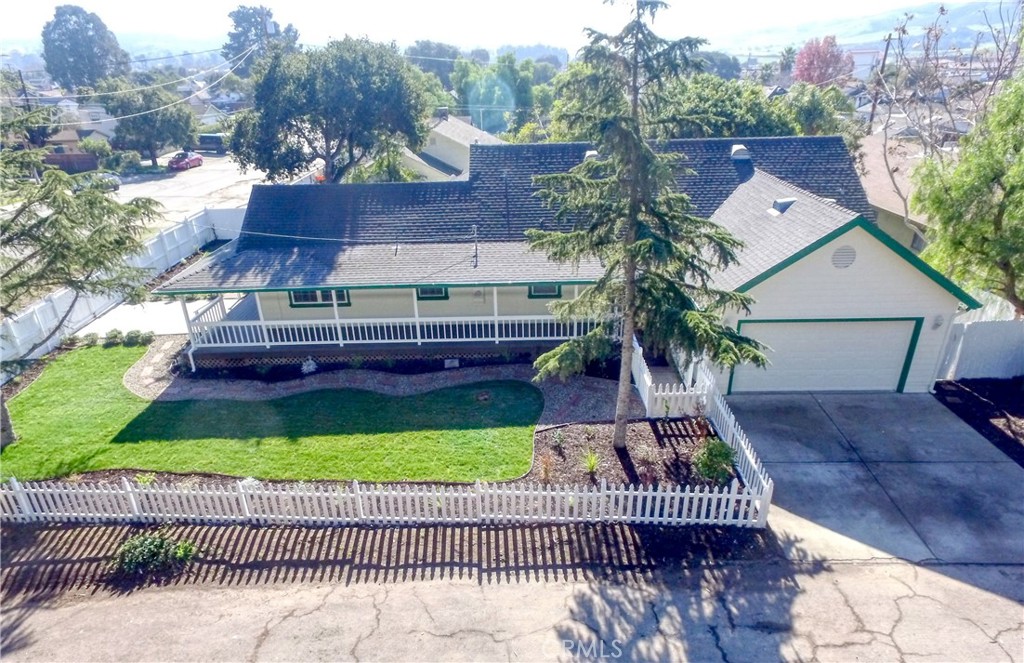 255 N Pacific Street